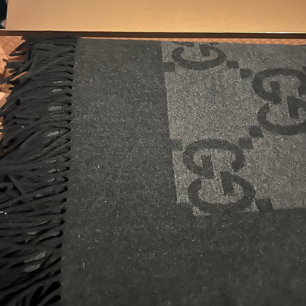 Gucci black Plaid 182x147 throw